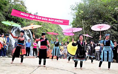 Sắp diễn ra lễ hội Tr&ecirc;n m&acirc;y Sapa 2013